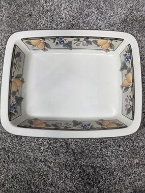 Mikasa Baking Dish - GARDEN HARVEST